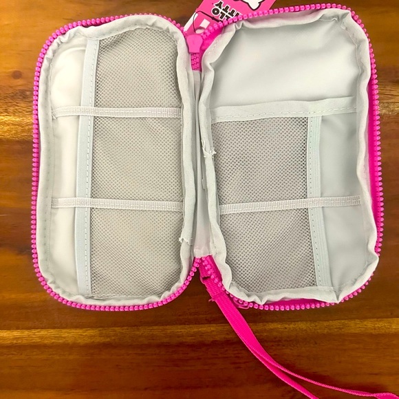 Hello Kitty Pink Cartoon Print Bag with Wrist Strap 🌈🛸🐭🐱 - Picture 3 of 5